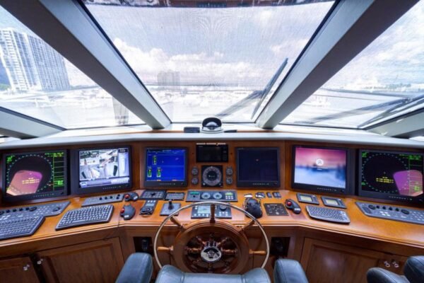 2003 Burger Tri-Deck FOR SALE - Image 15
