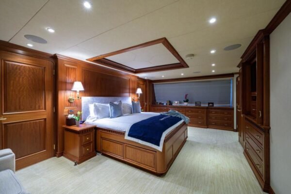 2003 Burger Tri-Deck FOR SALE - Image 16