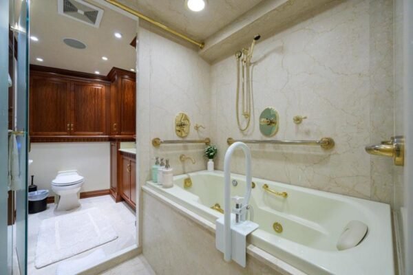 2003 Burger Tri-Deck FOR SALE - Image 24