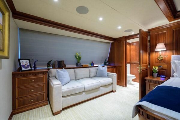 2003 Burger Tri-Deck FOR SALE - Image 31