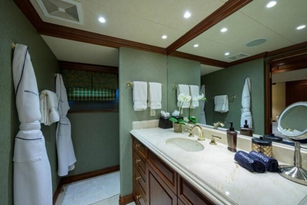 2003 Burger Tri-Deck FOR SALE - Image 34