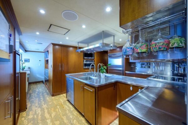 2003 Burger Tri-Deck FOR SALE - Image 41