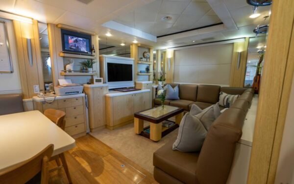 2004 Oceanfast Full Displacement 4 - Image 3