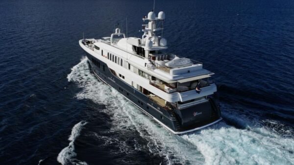 2004 Oceanfast Full Displacement 4 - Image 4