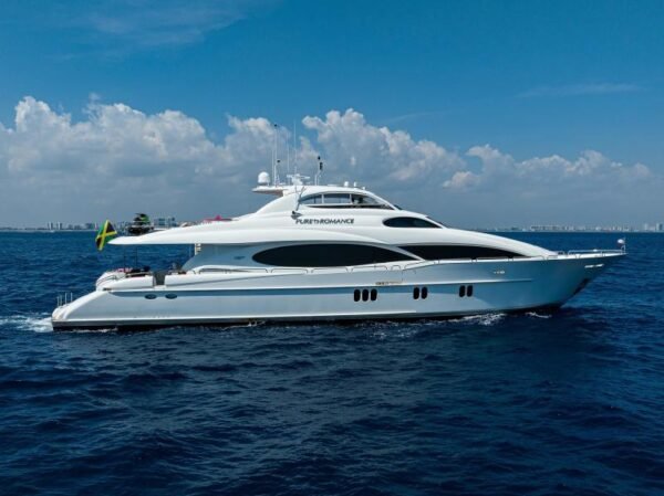 2007 Lazzara Yachts FOR SALE - Image 7