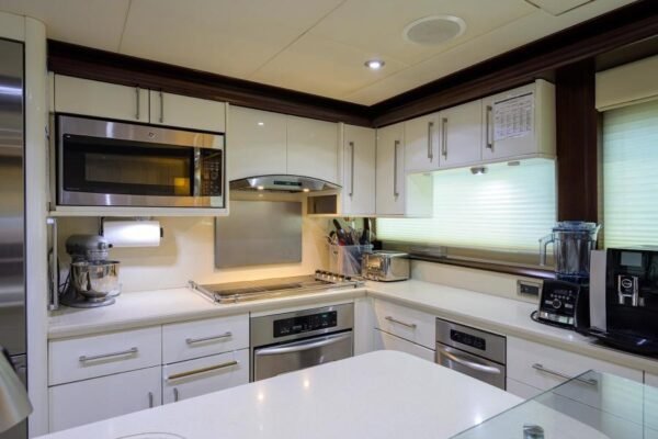 2007 Lazzara Yachts FOR SALE - Image 34