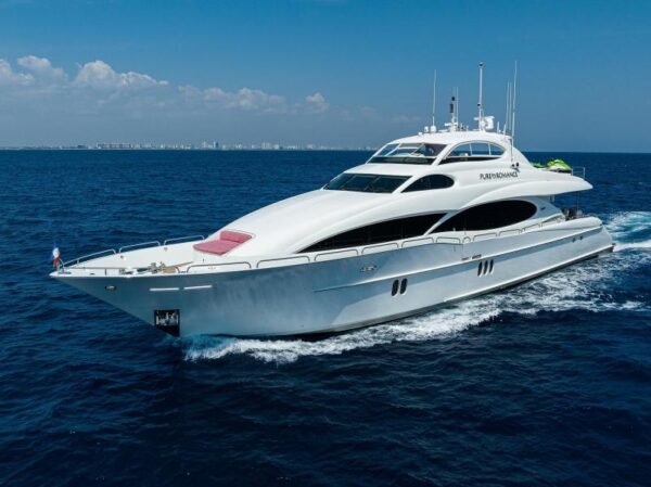 2007 Lazzara Yachts FOR SALE - Image 4