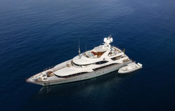 2008 Benetti Vision Justa Delia - Image 2