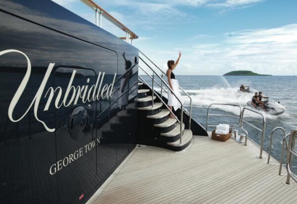 2009 Trinity Yachts UNBRIDLED FOR SALE - Image 16