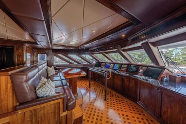 2009 Trinity Yachts UNBRIDLED FOR SALE - Image 27