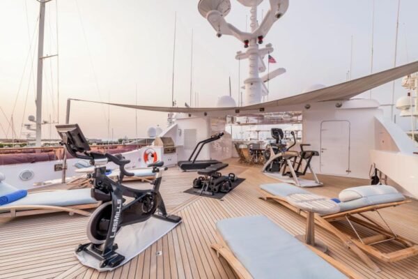 2009 Trinity Yachts UNBRIDLED FOR SALE - Image 13