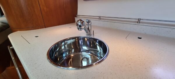 2011 Tiara Yachts 3500 Sovran LE SOHO - Image 14