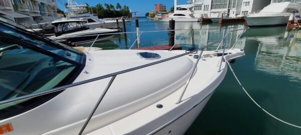 2011 Tiara Yachts 3500 Sovran LE SOHO - Image 7