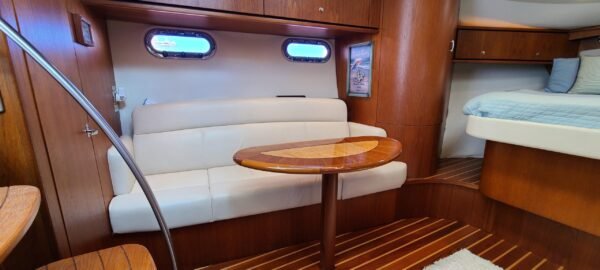 2011 Tiara Yachts 3500 Sovran LE SOHO - Image 12