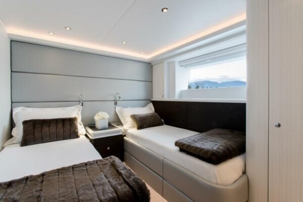 2020 Crescent Raised Pilot House CRESCENT LADY FOR SALE - Image 13