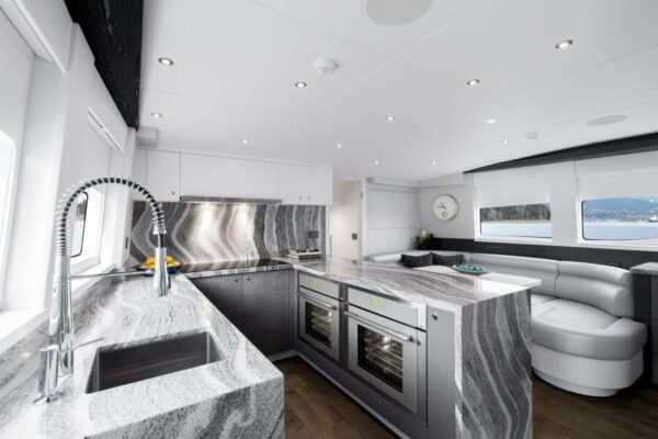 2020 Crescent Raised Pilot House CRESCENT LADY FOR SALE - Image 19