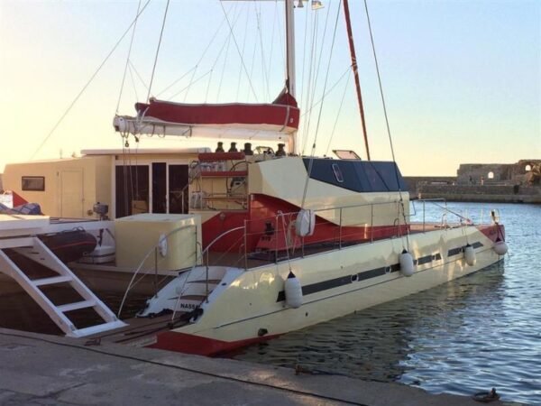 Fountaine Pajot Catamaran Helicat Red - Image 9