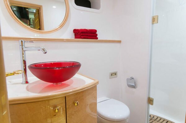 Sunreef Sunreef 82 DD HOUBARA - Image 8