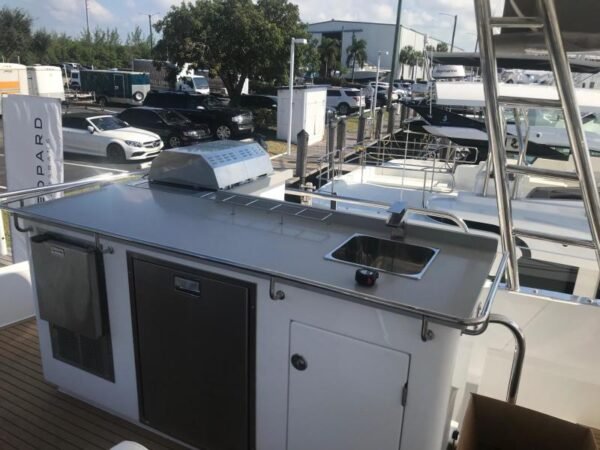 2019 Leopard 58 - Image 15