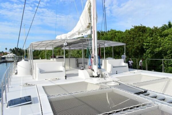 Compass 82 - Image 7