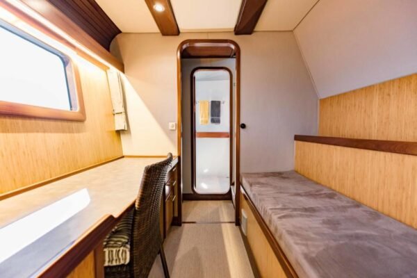 Custom 78 TransOcean Powercat IETA - Image 28
