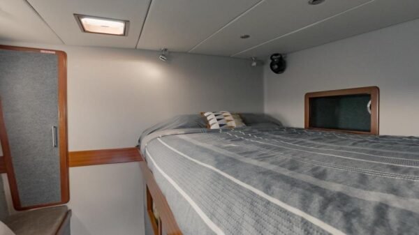 Custom 78 TransOcean Powercat IETA - Image 36
