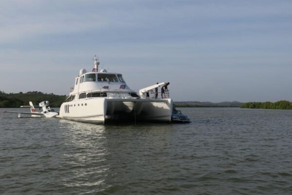 Power Play Power Boat - Image 9