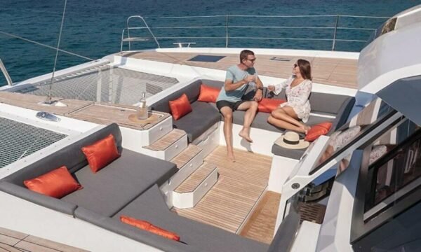 2024 Fountaine Pajot Samana - Image 8