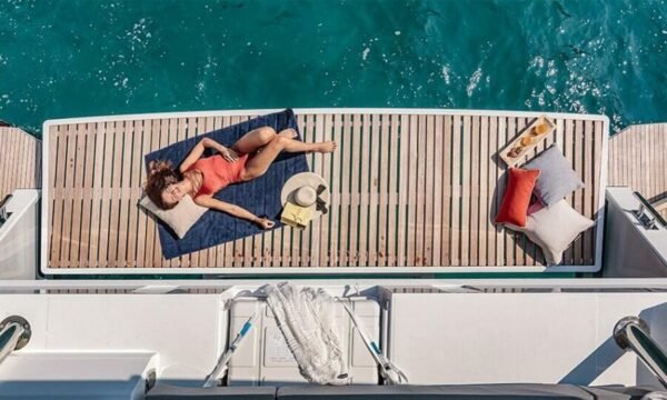 2024 Fountaine Pajot Samana - Image 7