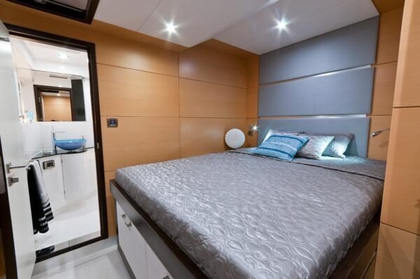 Sunreef 70 Sailing Mulan - Image 12
