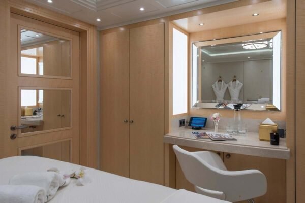 AURORA Motor yacht for sale - Image 5