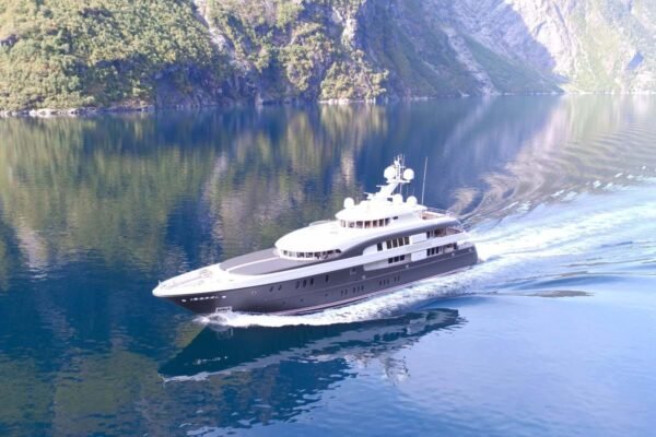 CAIPIRINHA Motor yacht for sale - Image 2