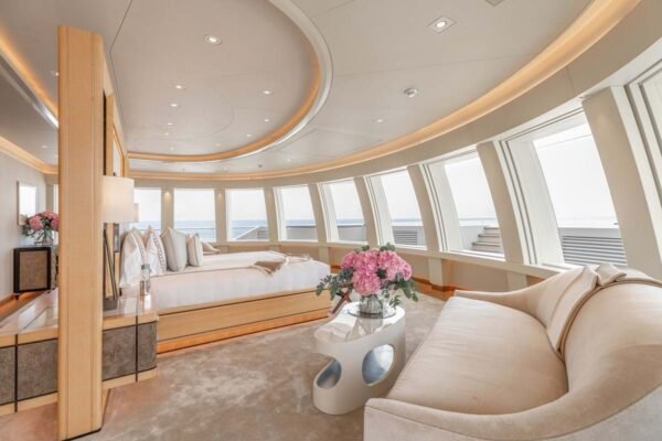 CLOUD 9 Motor yacht for sale - Image 8