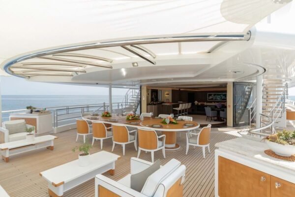 CLOUD 9 Motor yacht for sale - Image 31