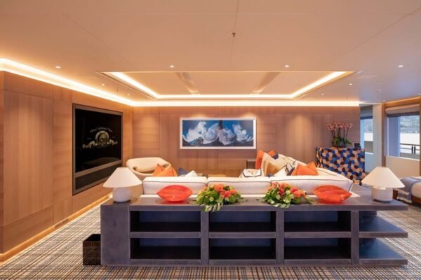 CLOUD 9 Motor yacht for sale - Image 17