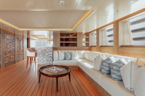 CLOUD 9 Motor yacht for sale - Image 22