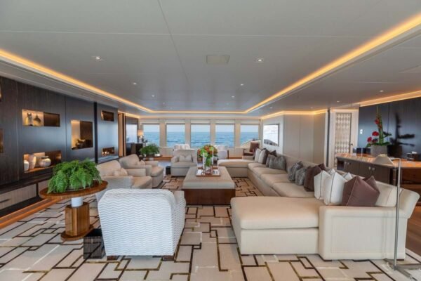 CLOUD 9 Motor yacht for sale - Image 20