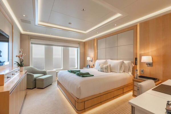 CLOUD 9 Motor yacht for sale - Image 15