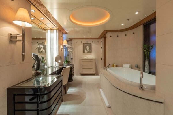 KOGO Motor yacht for sale - Image 7