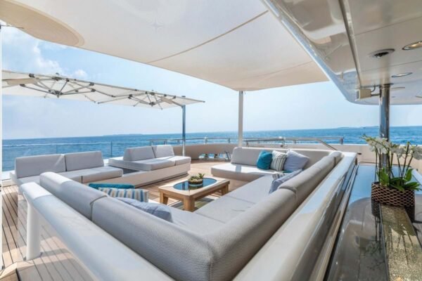 LADY E Motor yacht for sale - Image 28