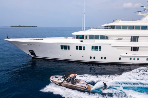 LADY E Motor yacht for sale - Image 40