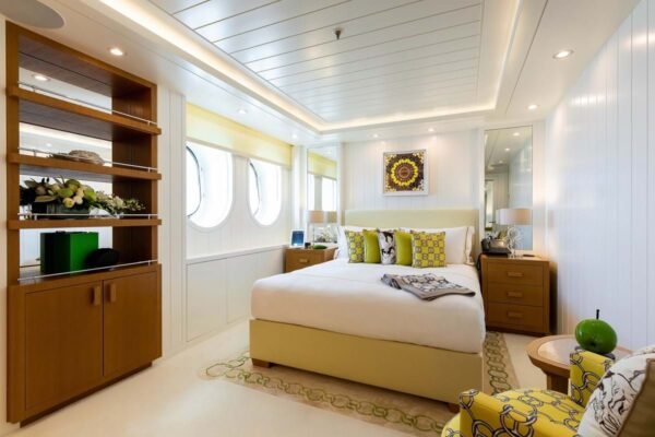LADY E Motor yacht for sale - Image 17