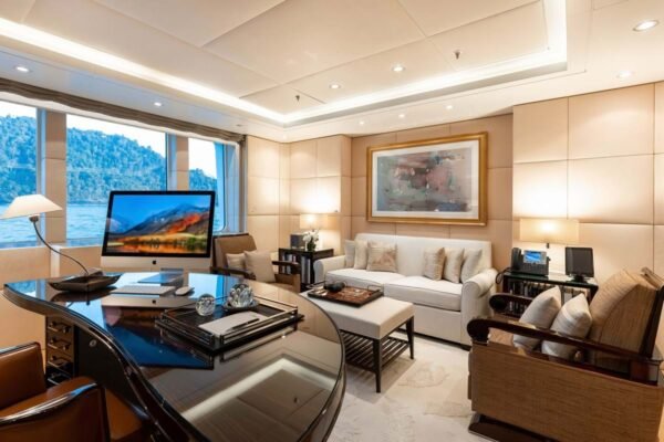 LADY E Motor yacht for sale - Image 9