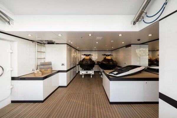 PAPA Motor yacht for sale - Image 41