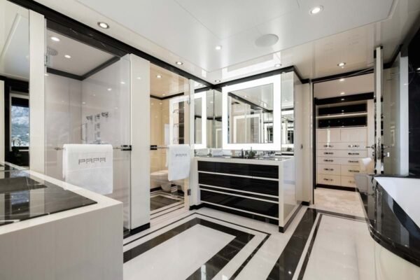 PAPA Motor yacht for sale - Image 12