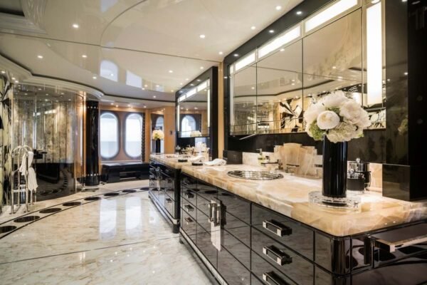 PHOENIX 2 Motor yacht for sale - Image 23