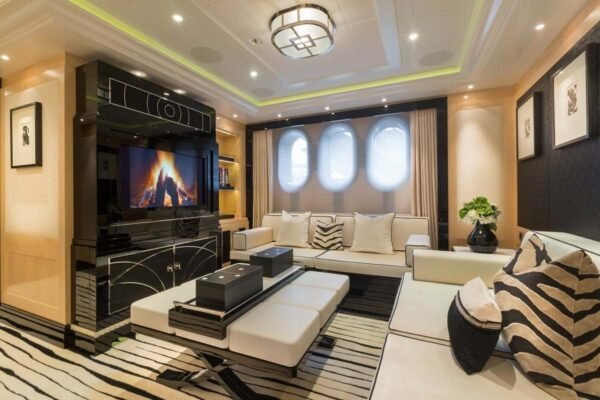 PHOENIX 2 Motor yacht for sale - Image 32