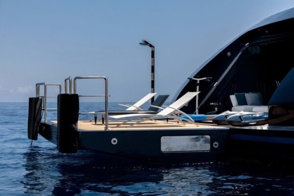 SARASTAR Motor yacht for sale - Image 25