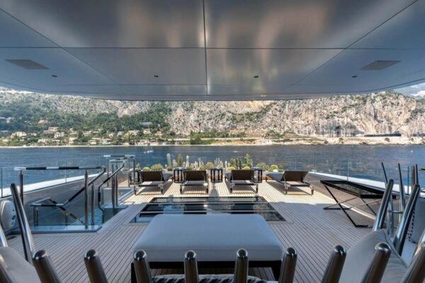 SARASTAR Motor yacht for sale - Image 19