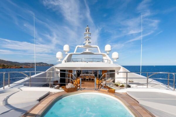 SEANNA Motor yacht for sale - Image 18